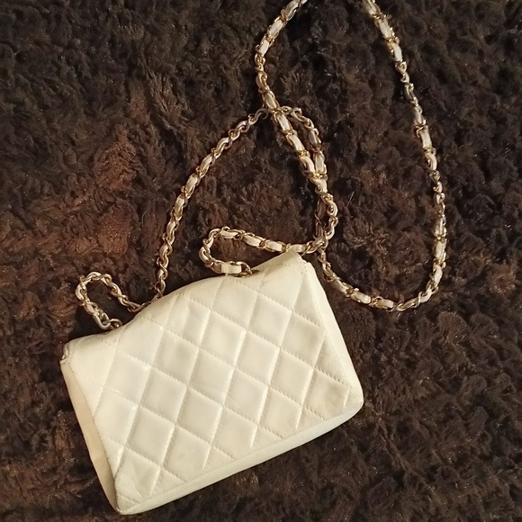 Vintage Chanel Purse - Picture 2 of 6